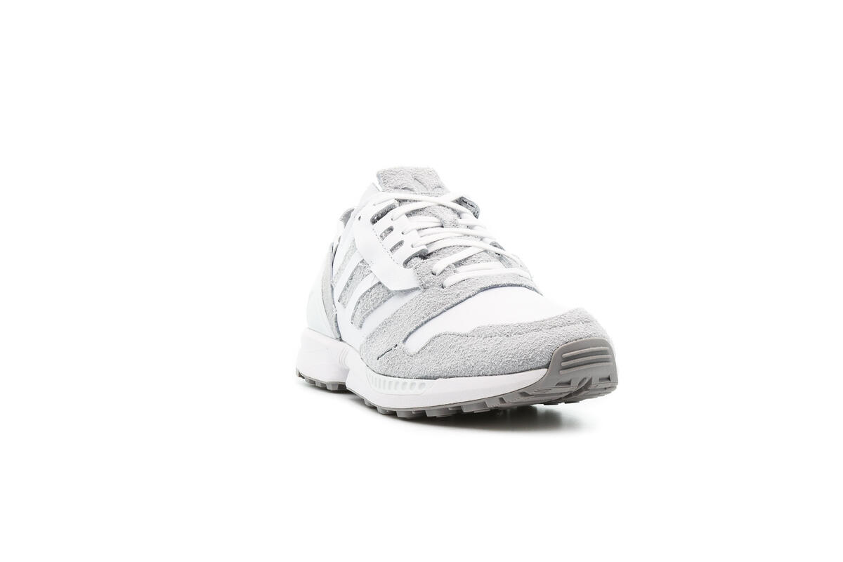 ホワイトティー adidas Originals ZX 8000 